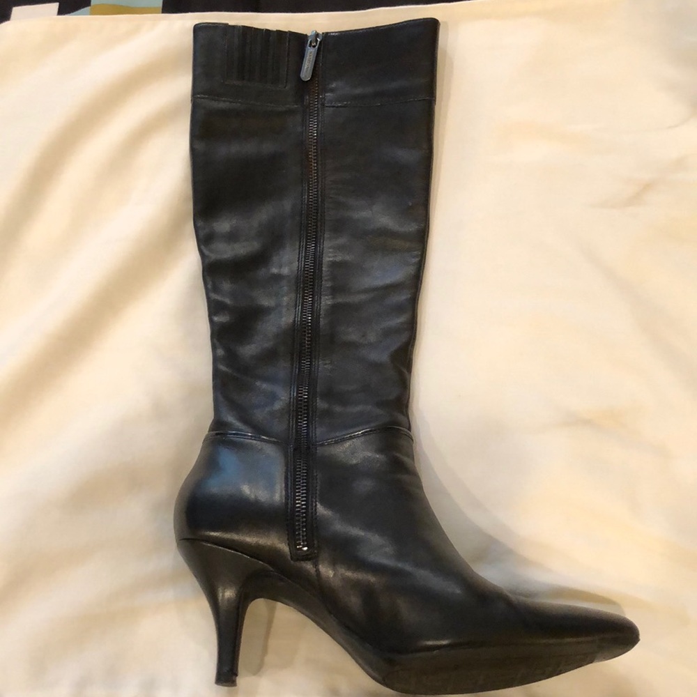 Knee high boot